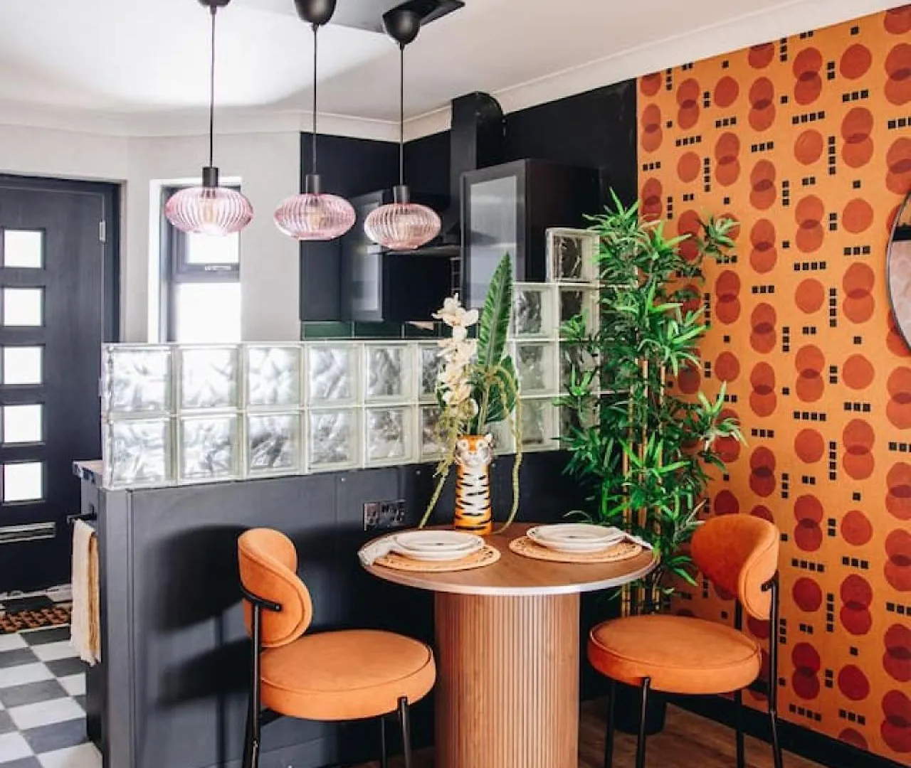 70S Hideaway Guest Studio For 2 I Private I Self Contained I Near 카디프 펜션